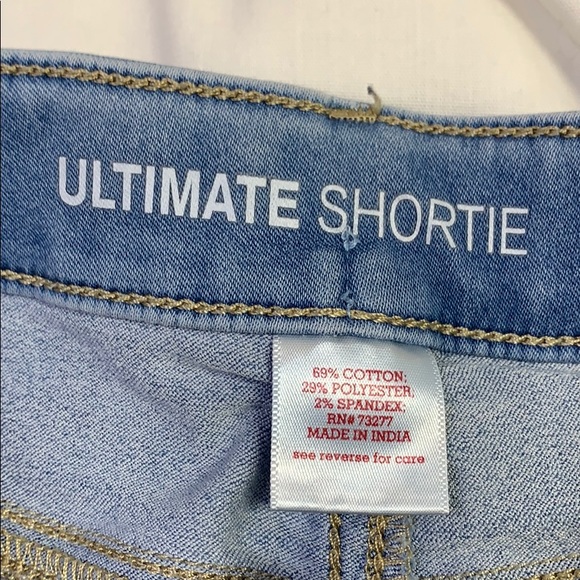 SO Denim Ultimate Shortie Shorts - Picture 5 of 6